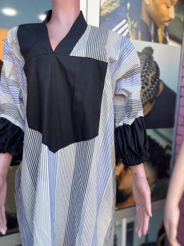 Djellaba rayée à empiècement noir — MPAT Couture